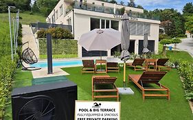 Villa De Roya
